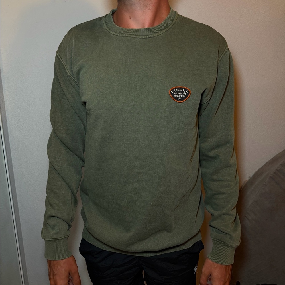 VISSLA sweatshirt